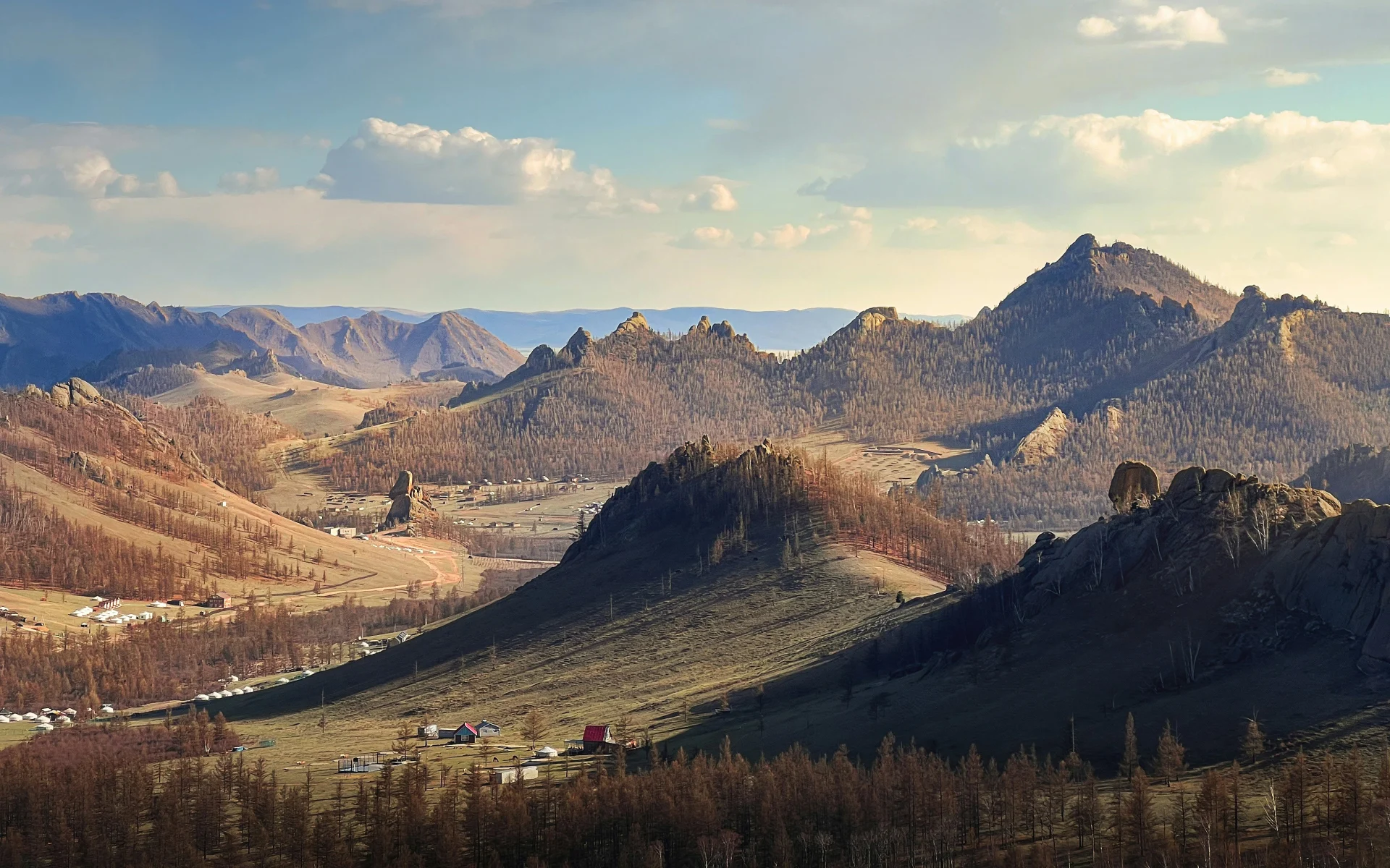 Ultimate Mongolia Packing List 2026: What to Pack for Every Season